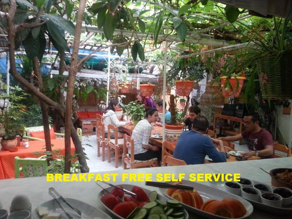 Ferah Hostel Monica'S Place Fethiye Dış mekan fotoğraf