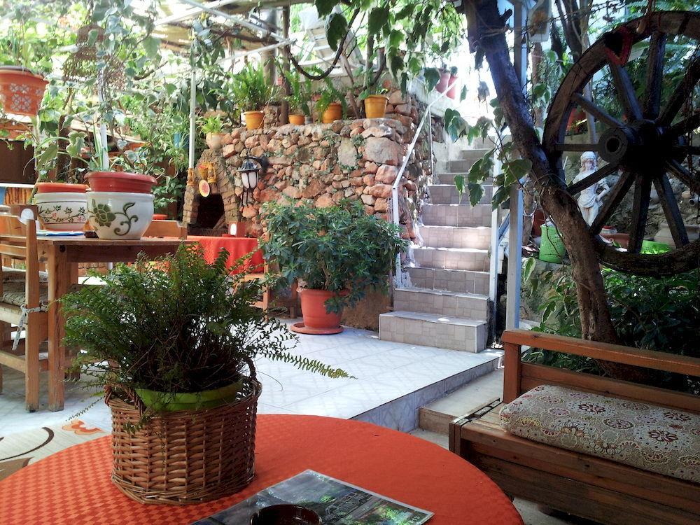 Ferah Hostel Monica'S Place Fethiye Dış mekan fotoğraf