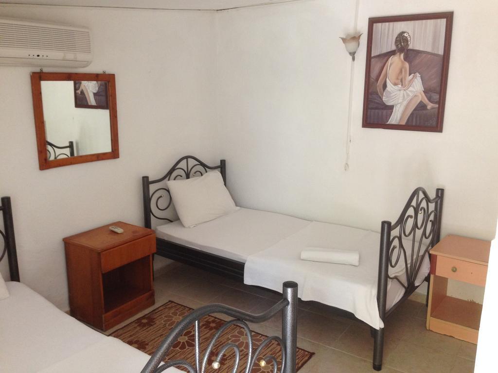 Ferah Hostel Monica'S Place Fethiye Dış mekan fotoğraf