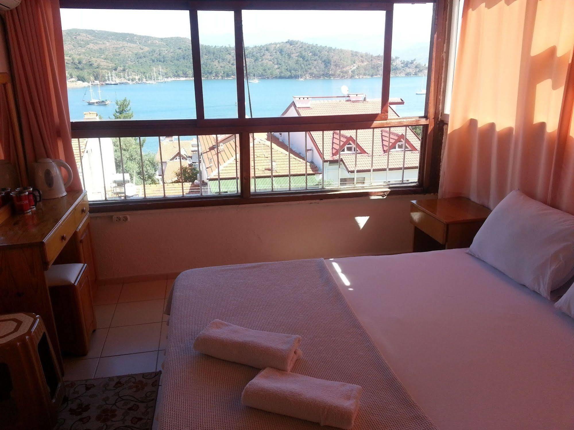 Ferah Hostel Monica'S Place Fethiye Dış mekan fotoğraf