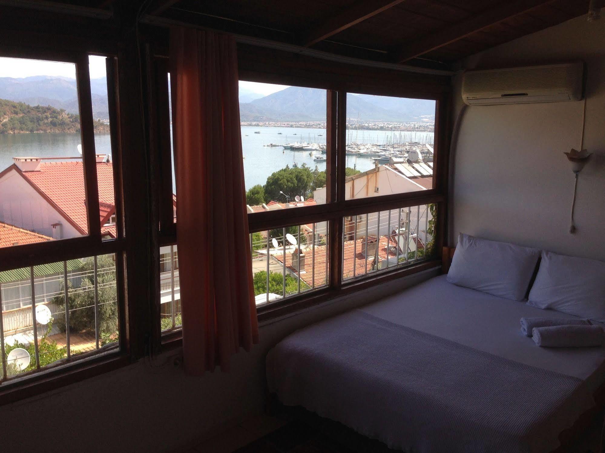 Ferah Hostel Monica'S Place Fethiye Dış mekan fotoğraf