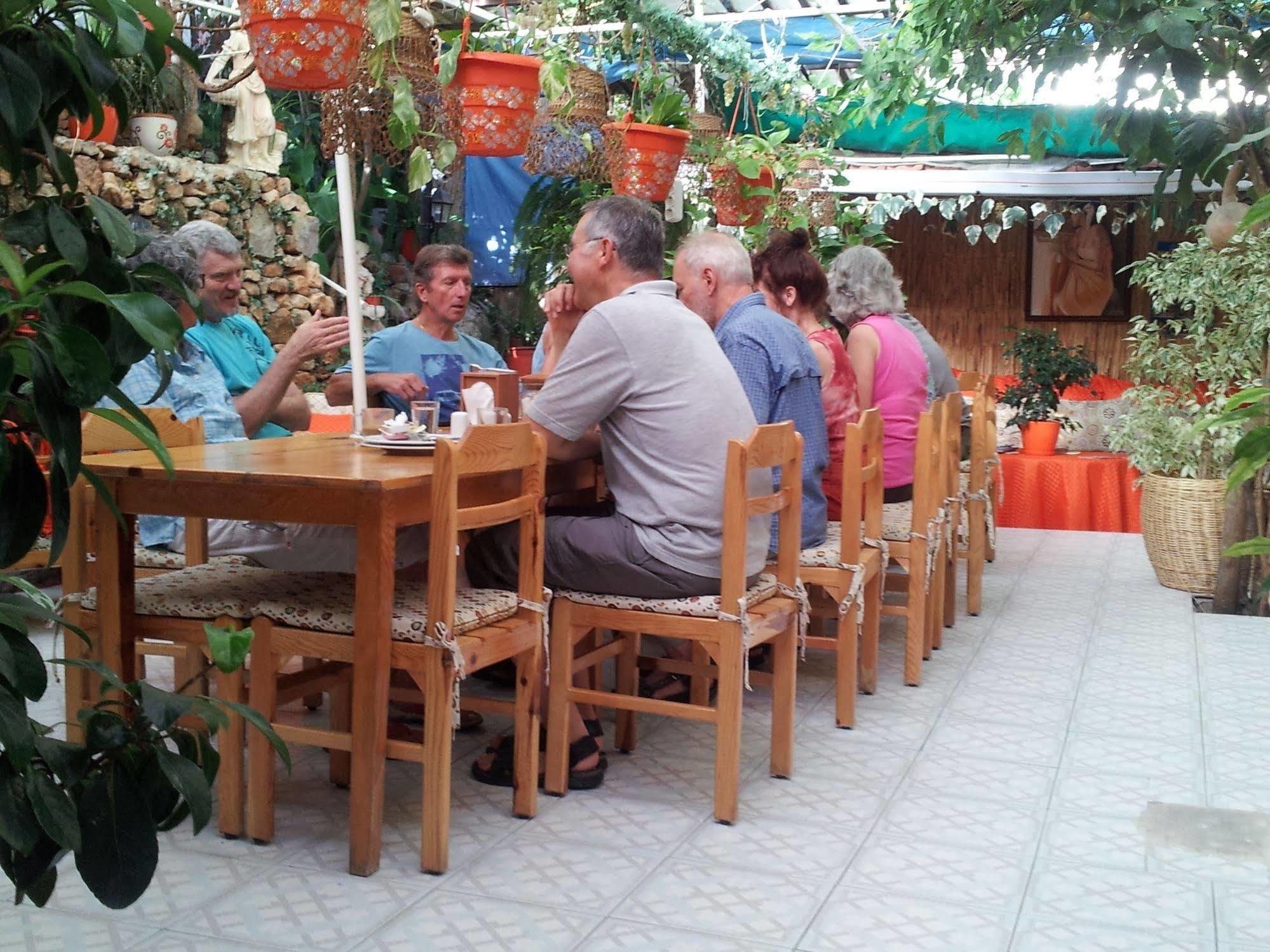 Ferah Hostel Monica'S Place Fethiye Dış mekan fotoğraf