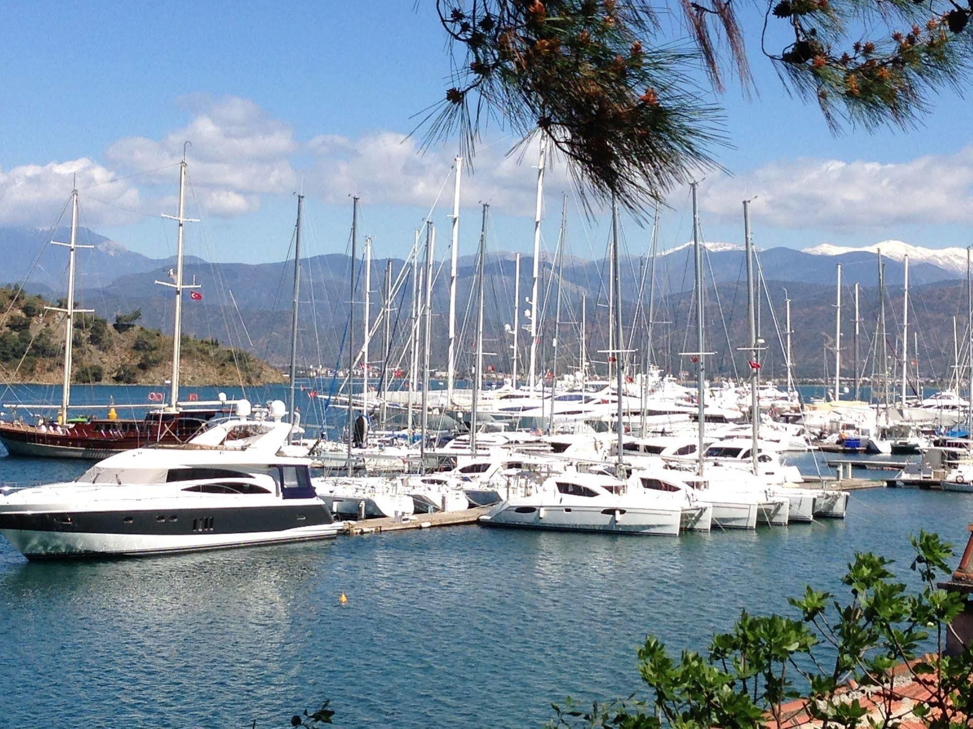 Ferah Hostel Monica'S Place Fethiye Dış mekan fotoğraf